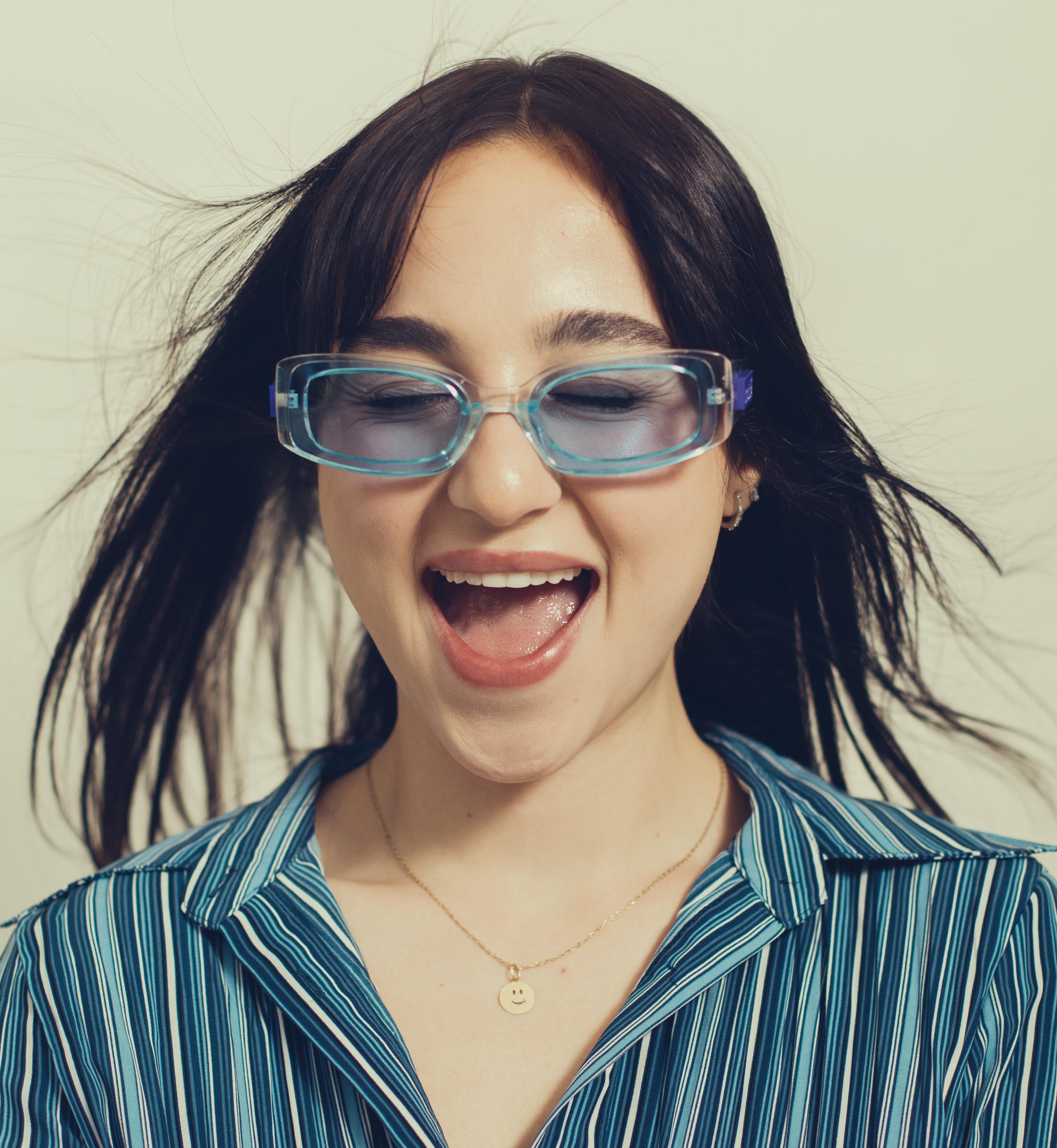 files/woman-in-blue-tinted-sunglasses.jpg